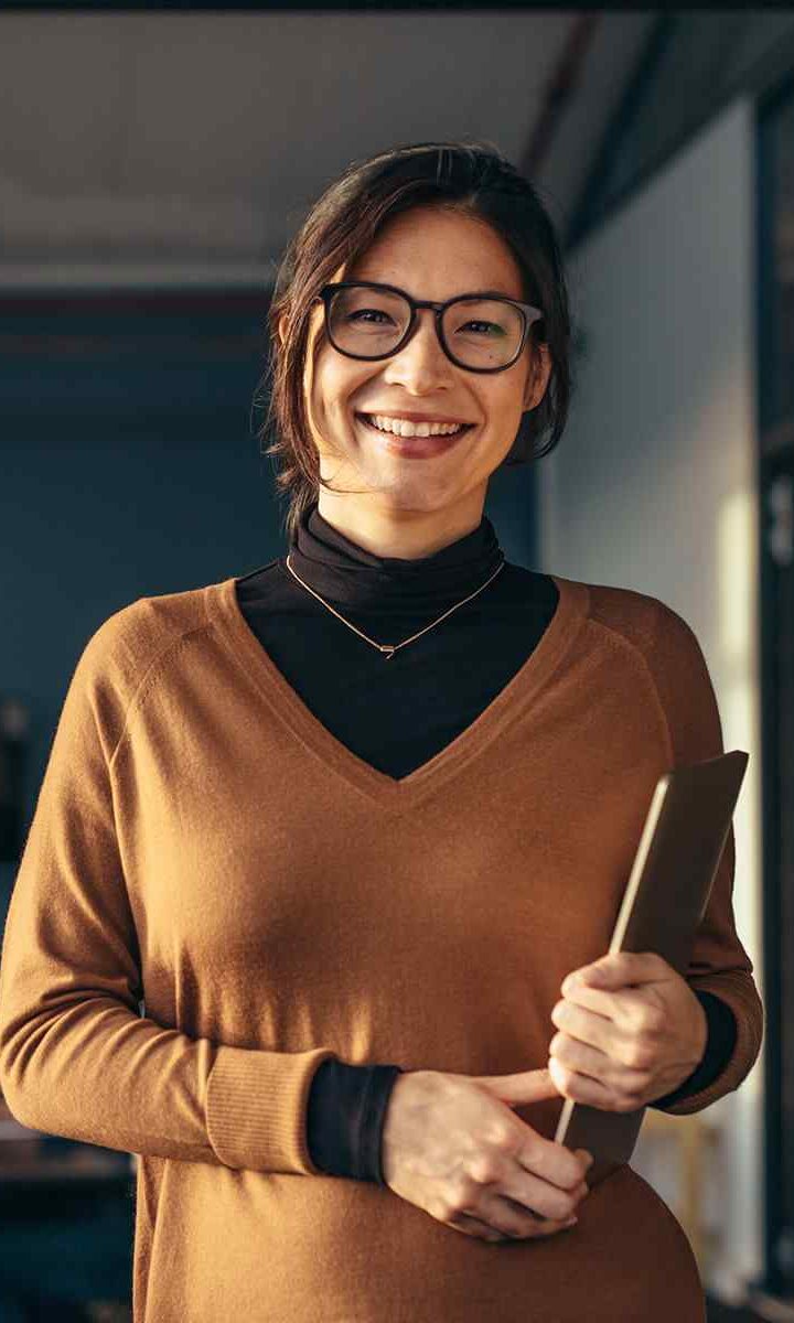 https://www.pinalesstachler.com/wp-content/uploads/2019/10/inner_team_01-720x1200.jpg